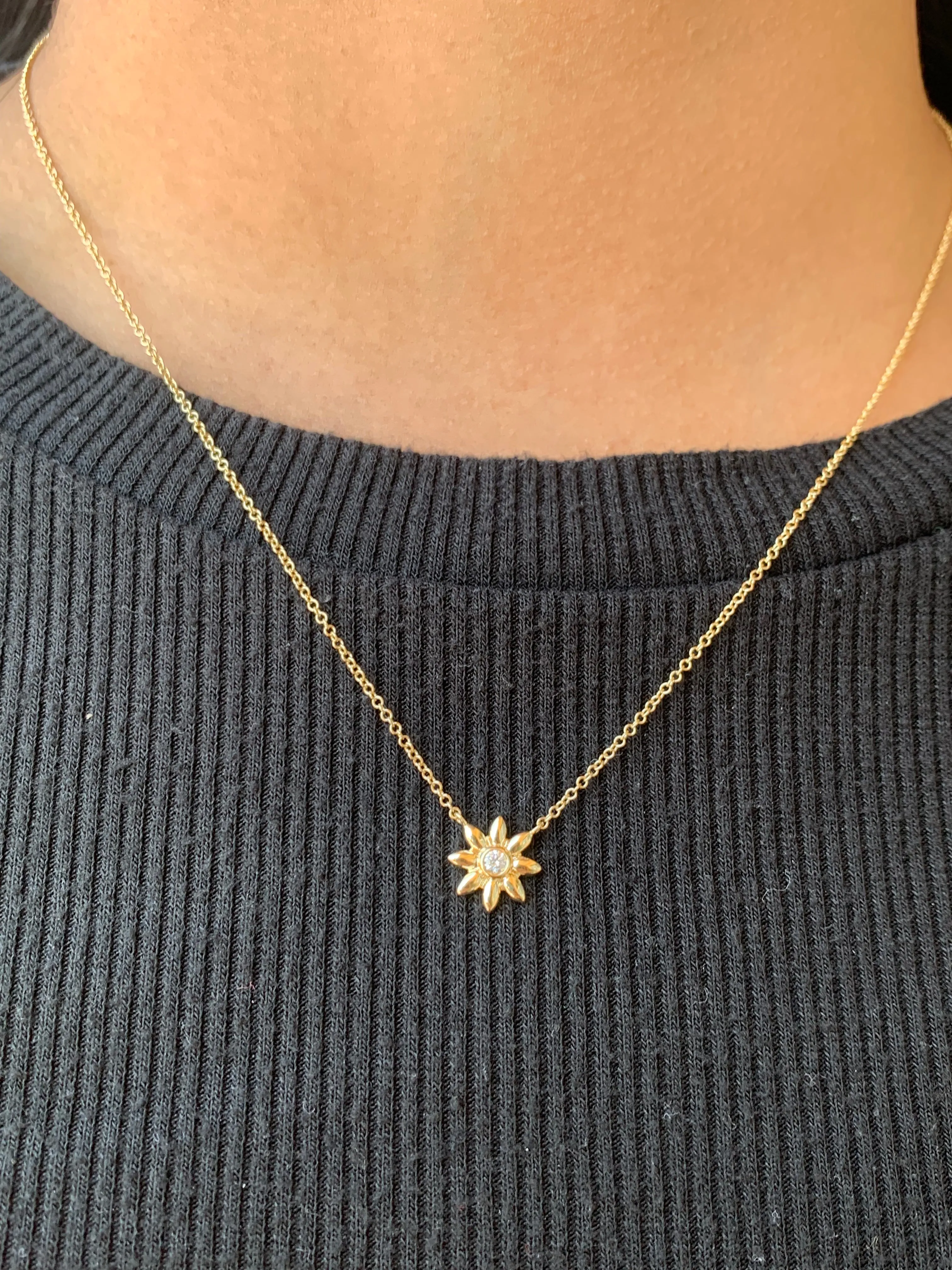 14k Gold Flower Diamond Necklace