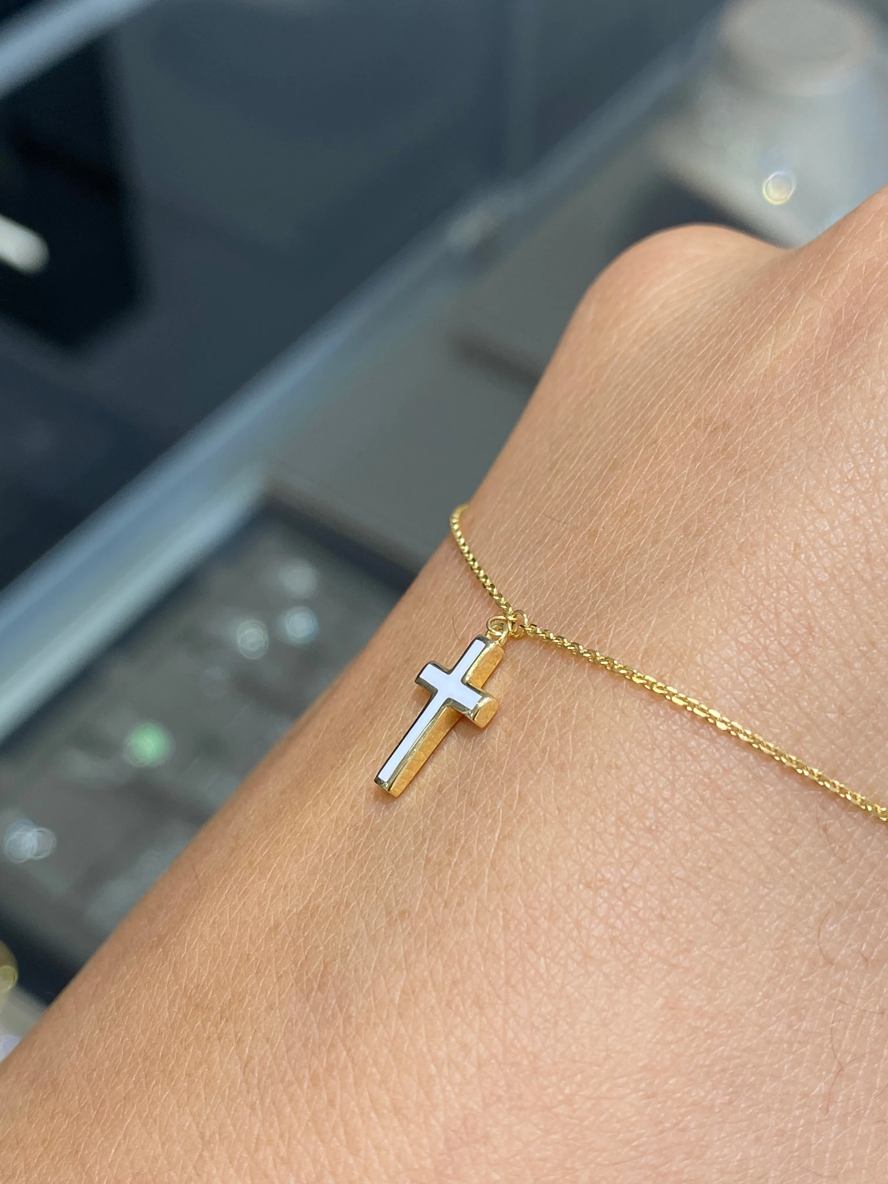 14K Gold White Enamel Cross Pendant Necklace