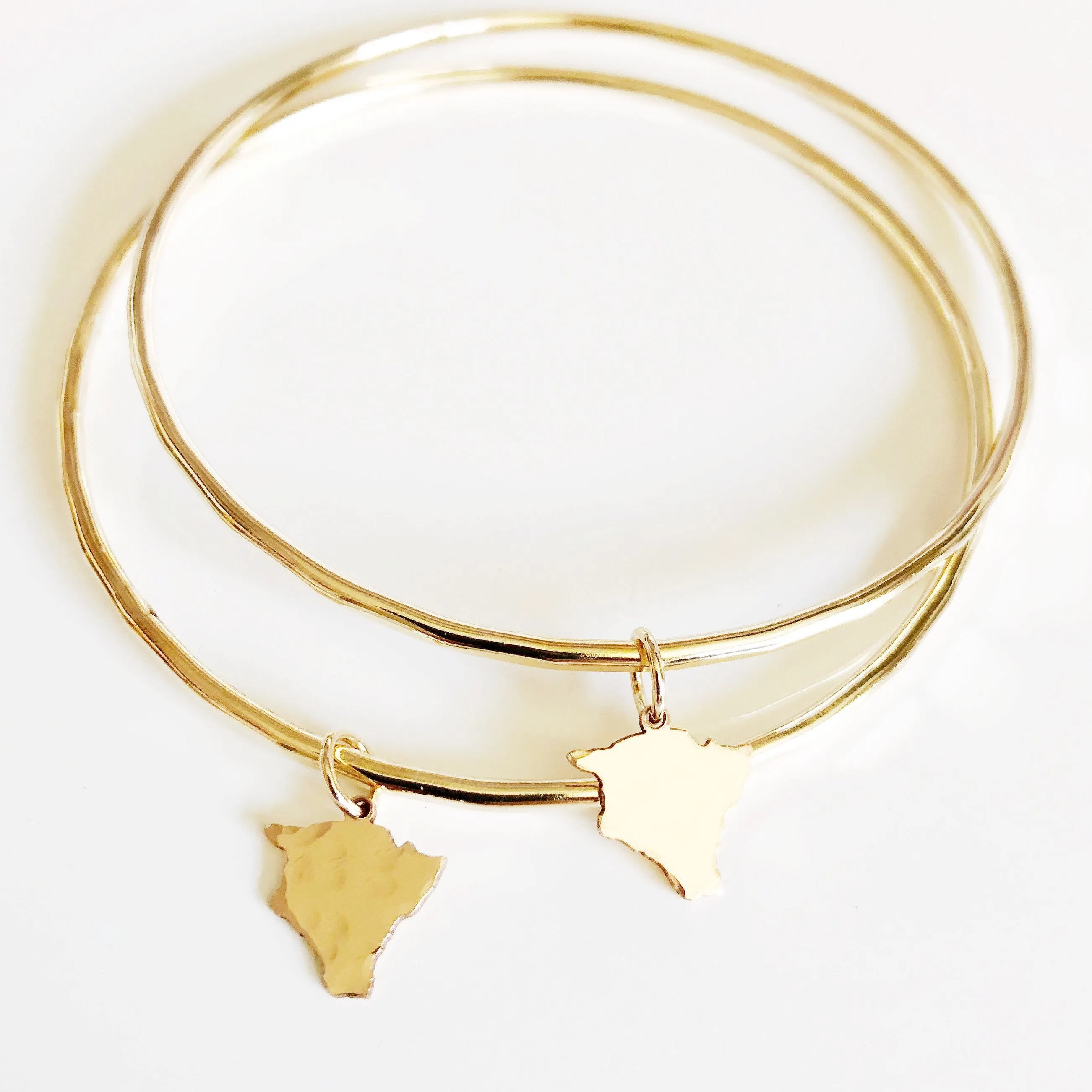 Big island charm bangle (B389)