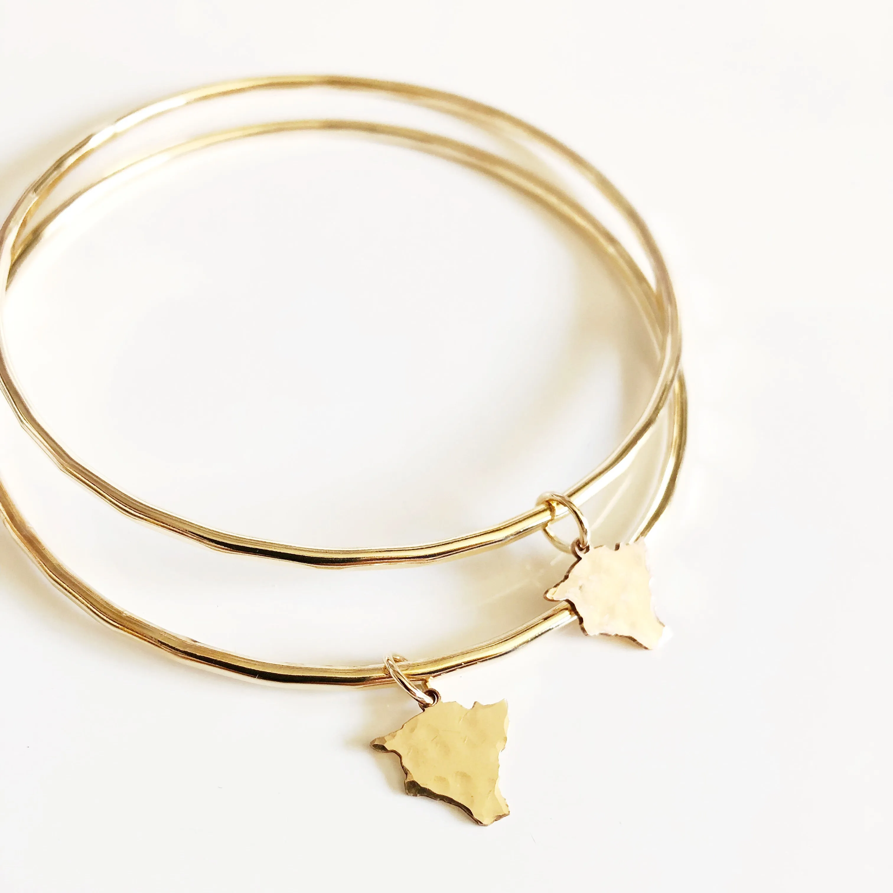 Big island charm bangle (B389)