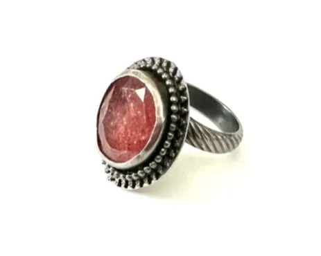 Cherry Quartz Ring