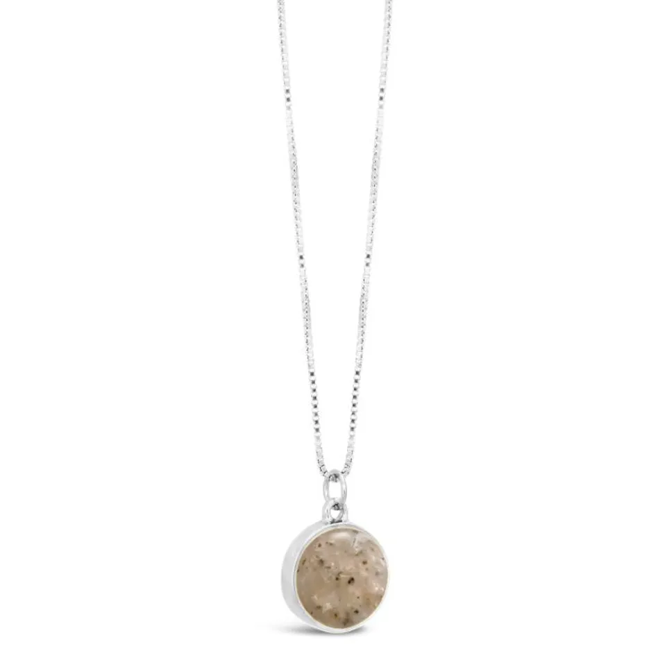 El Retiro & Singing Tower Sandglobe Necklace