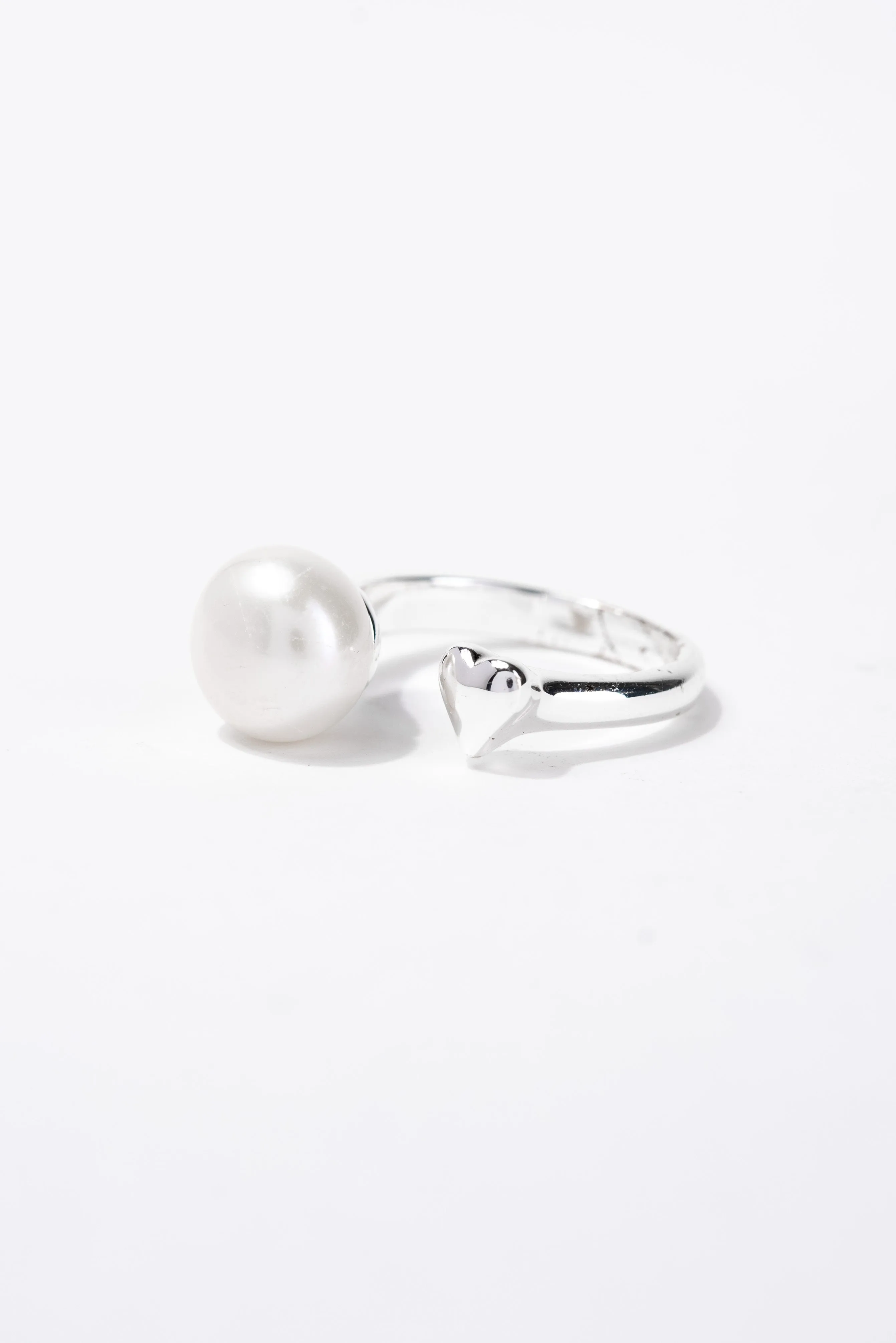 Elizabeth Pearl Heart Cuff Ring