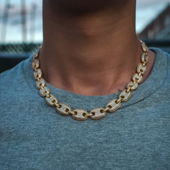 Iced Out Coffee Link Chain in Gold (10mm)