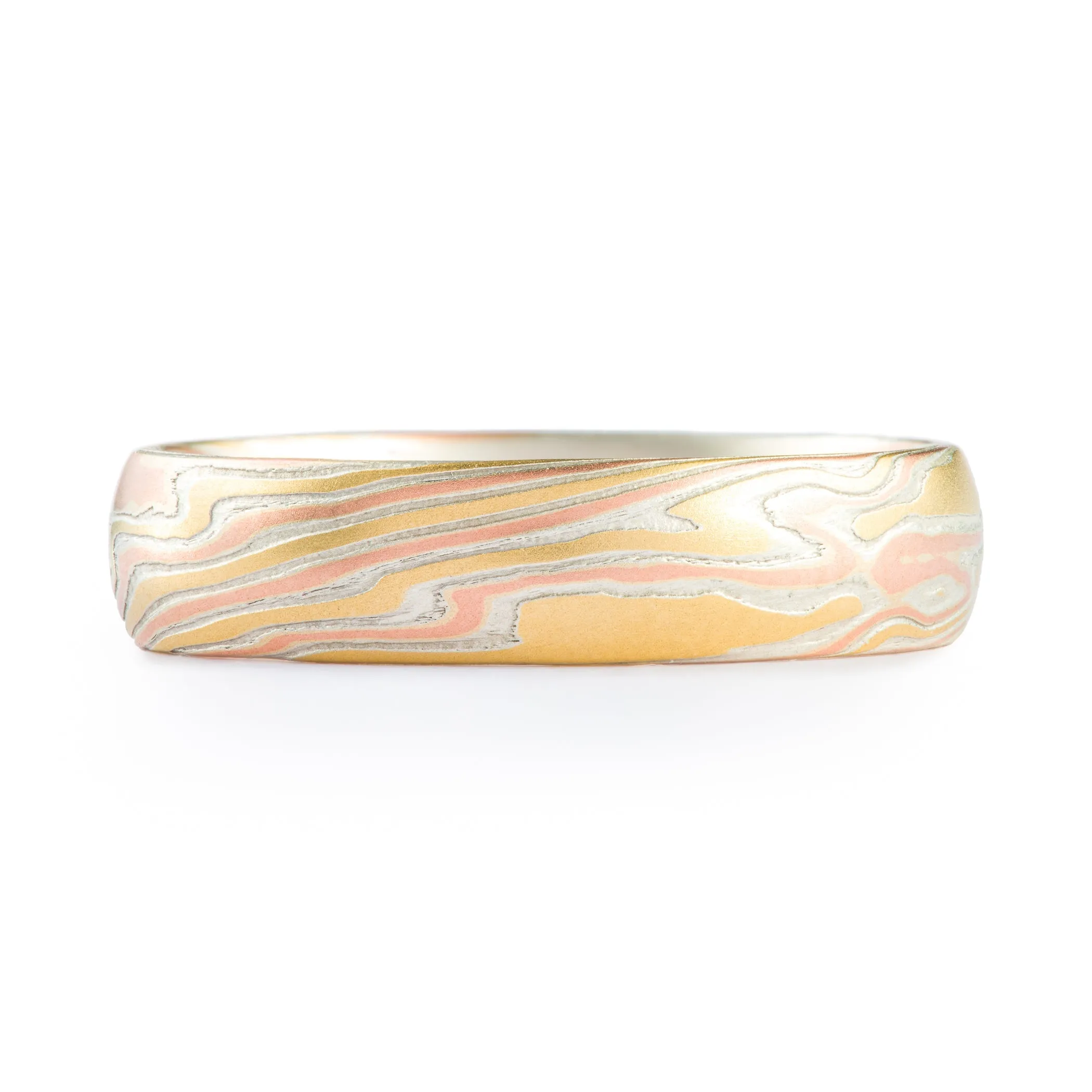 Illuminated 18kt Fire Palette Ring Set in Twist Pattern