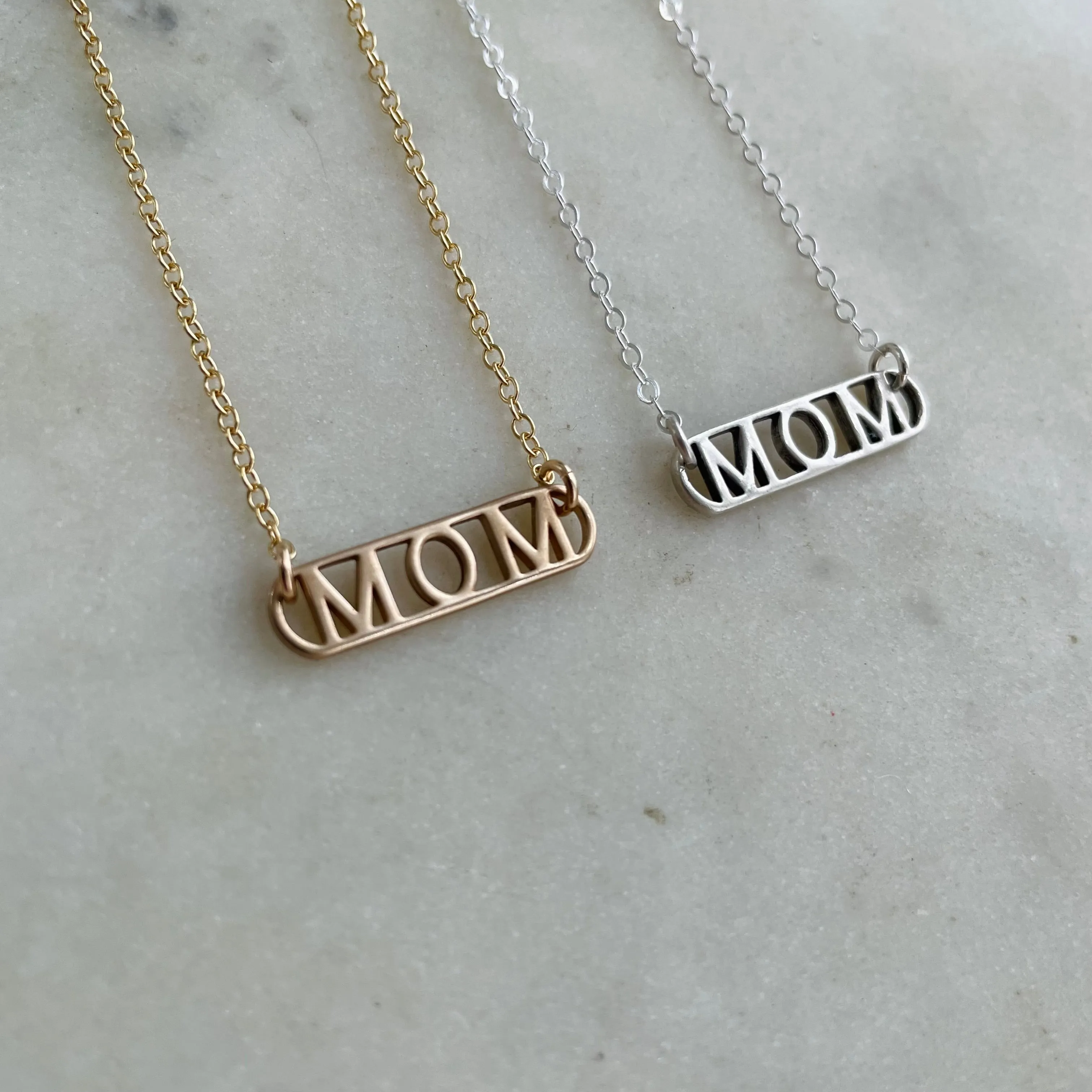 MOM PENDANT