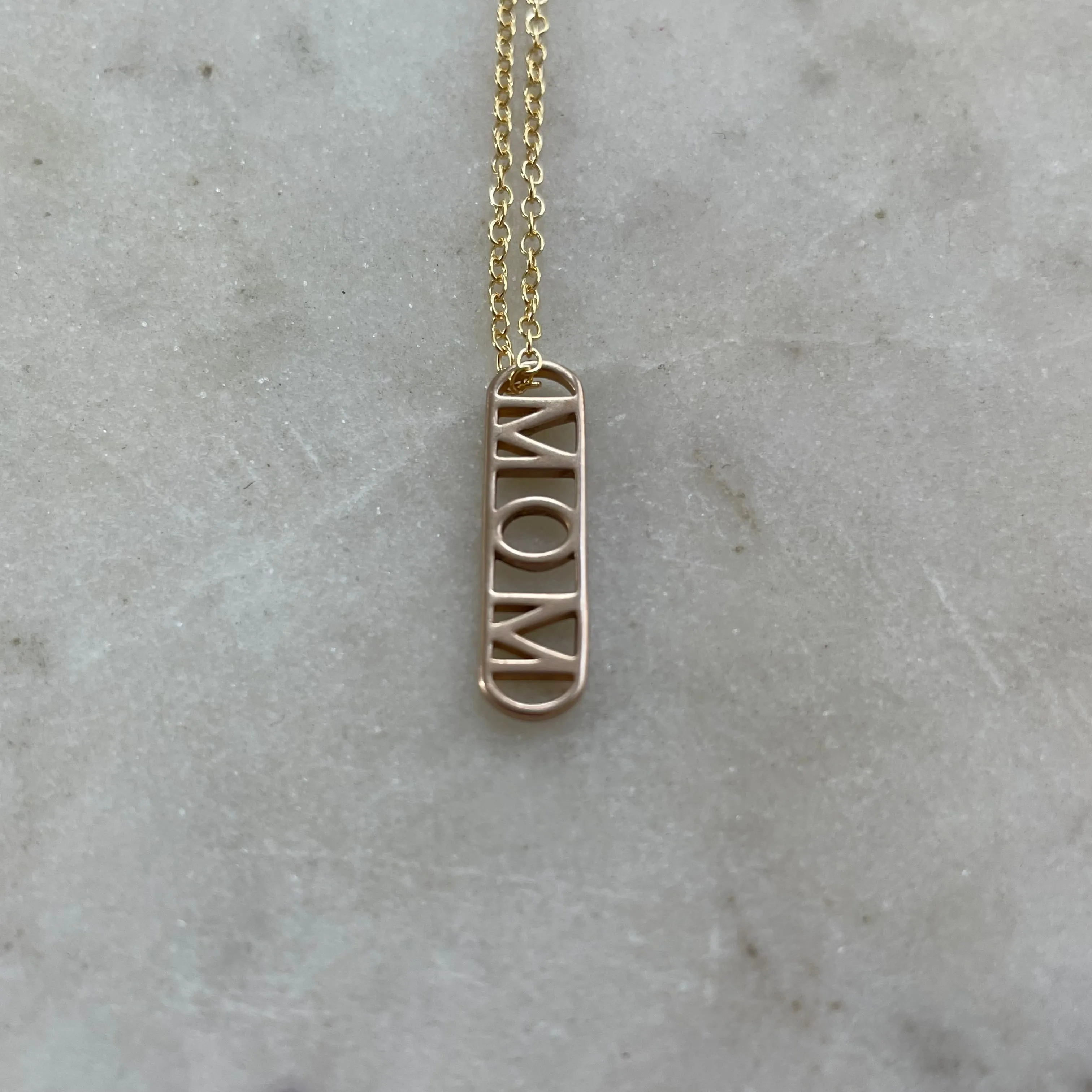 MOM PENDANT