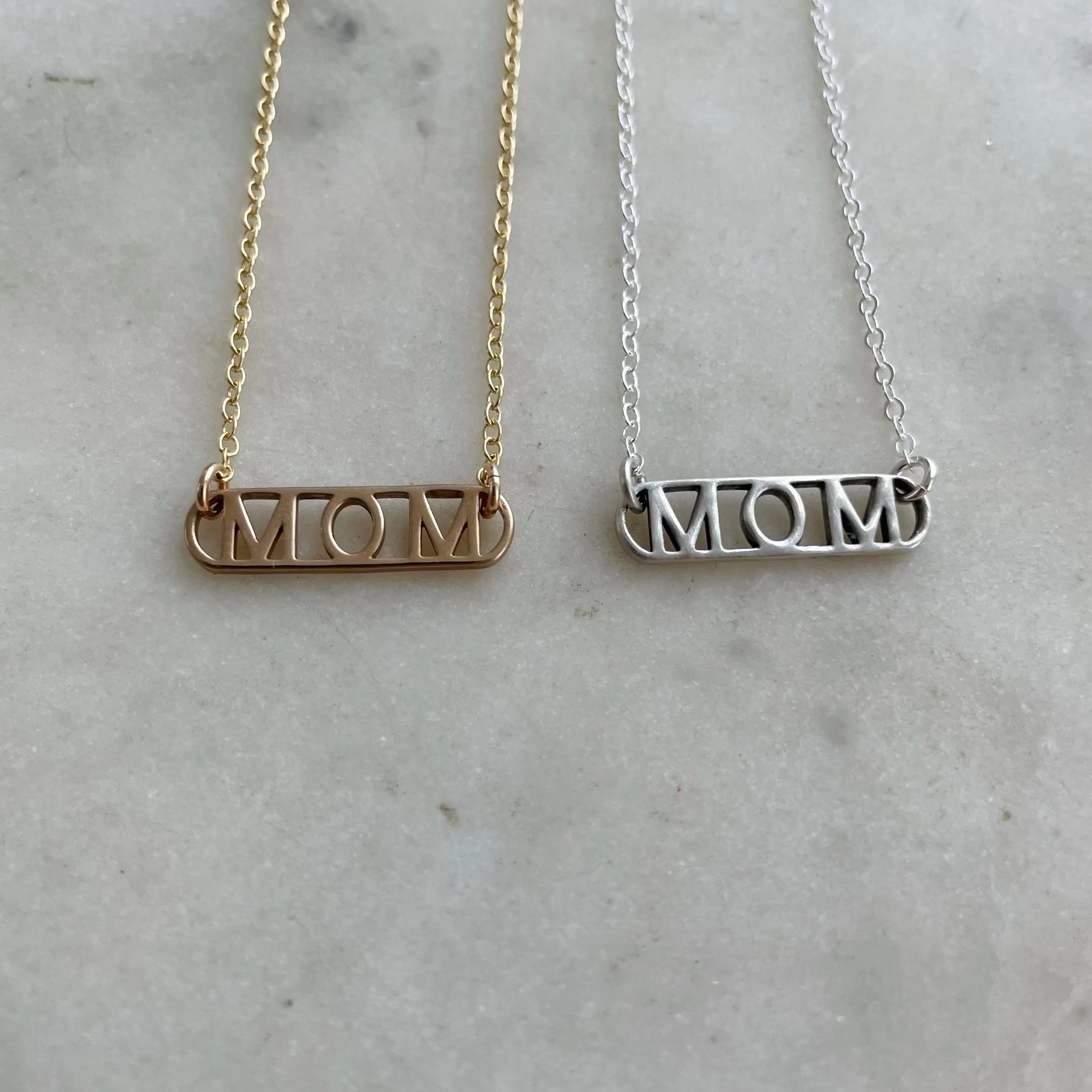 MOM PENDANT