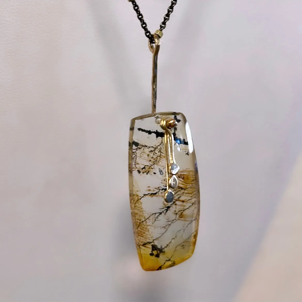 Pendulum dots soft rectangle dendritic quartz necklace