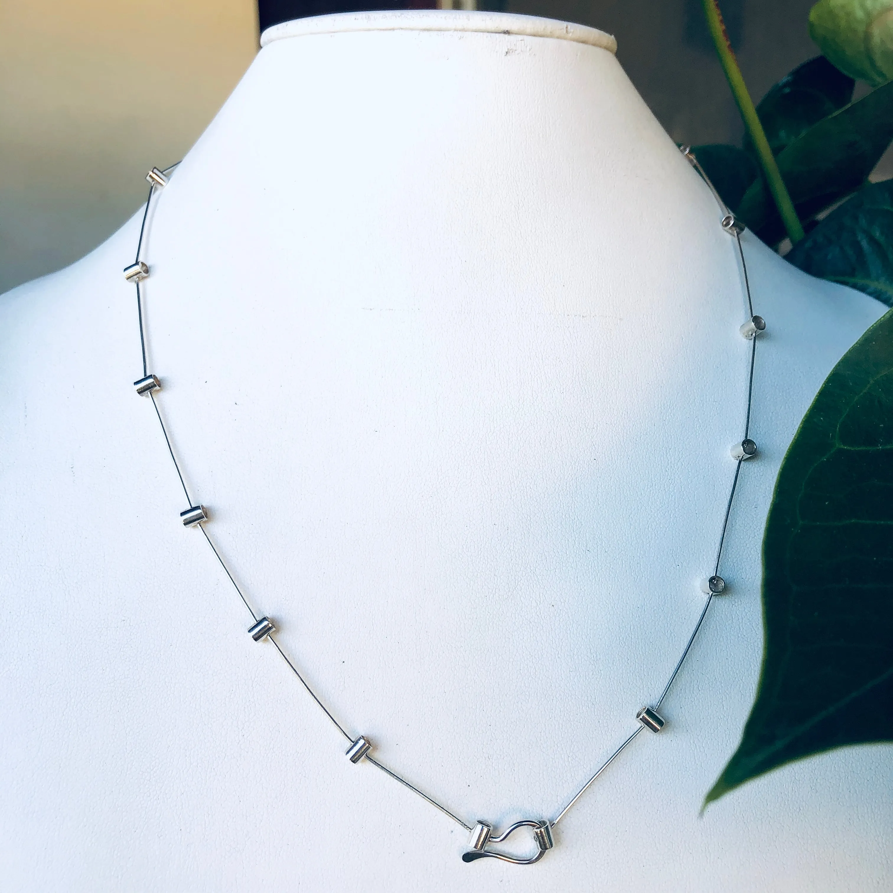 Pivot Necklace