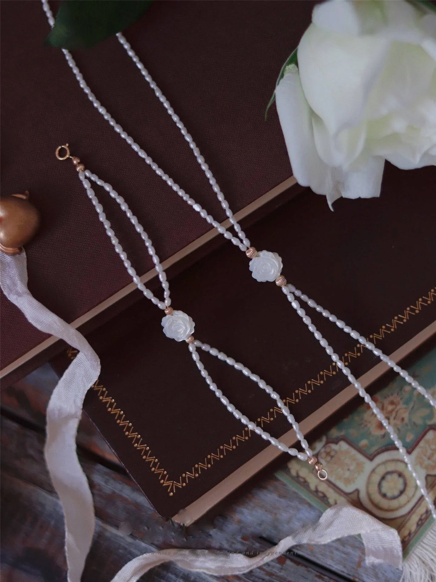 Rose Carvered Mother of Pearls Shell Layered Pearls Necklace and Bracelet (Purchase Individually)