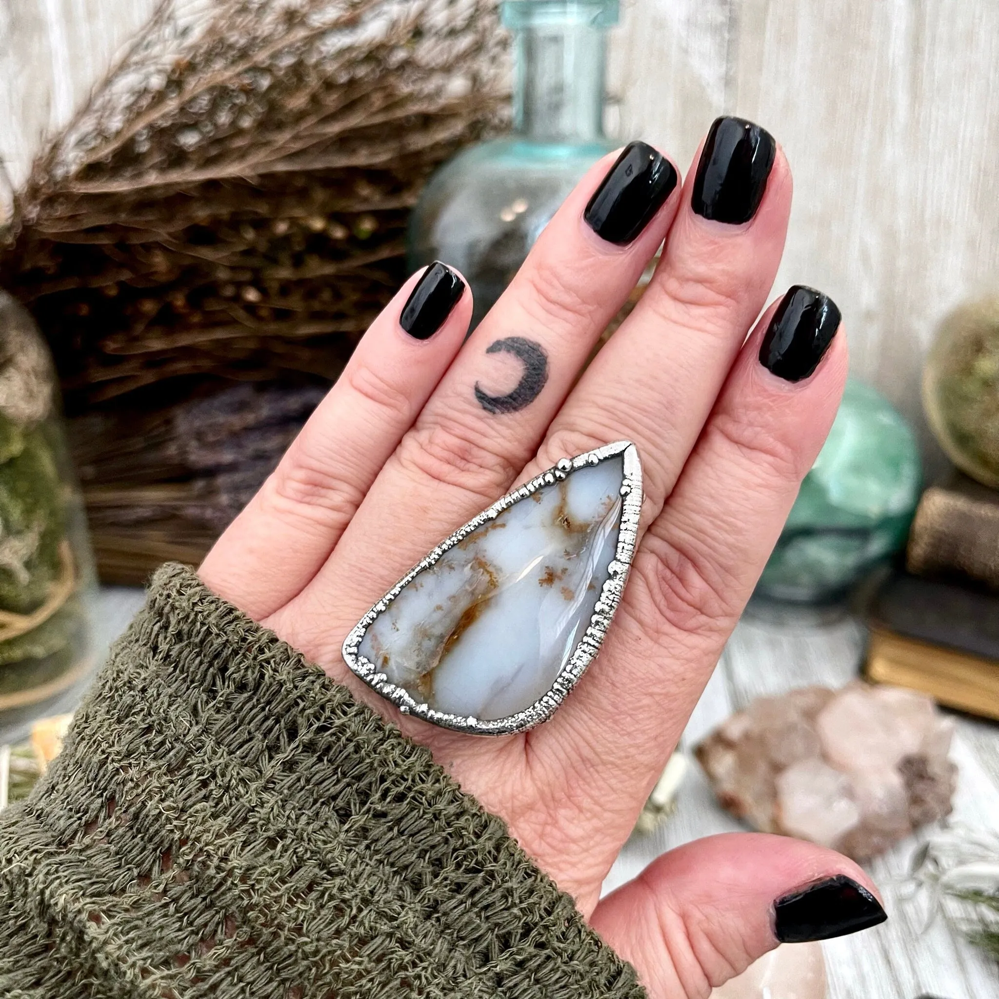 Size 8 Silver Montana Moss Agate Statement Ring /  Large Crystal Bohemian Dendritic Agate Ring