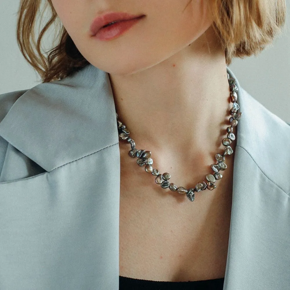 Sleek Gray Petal Pearl Necklace