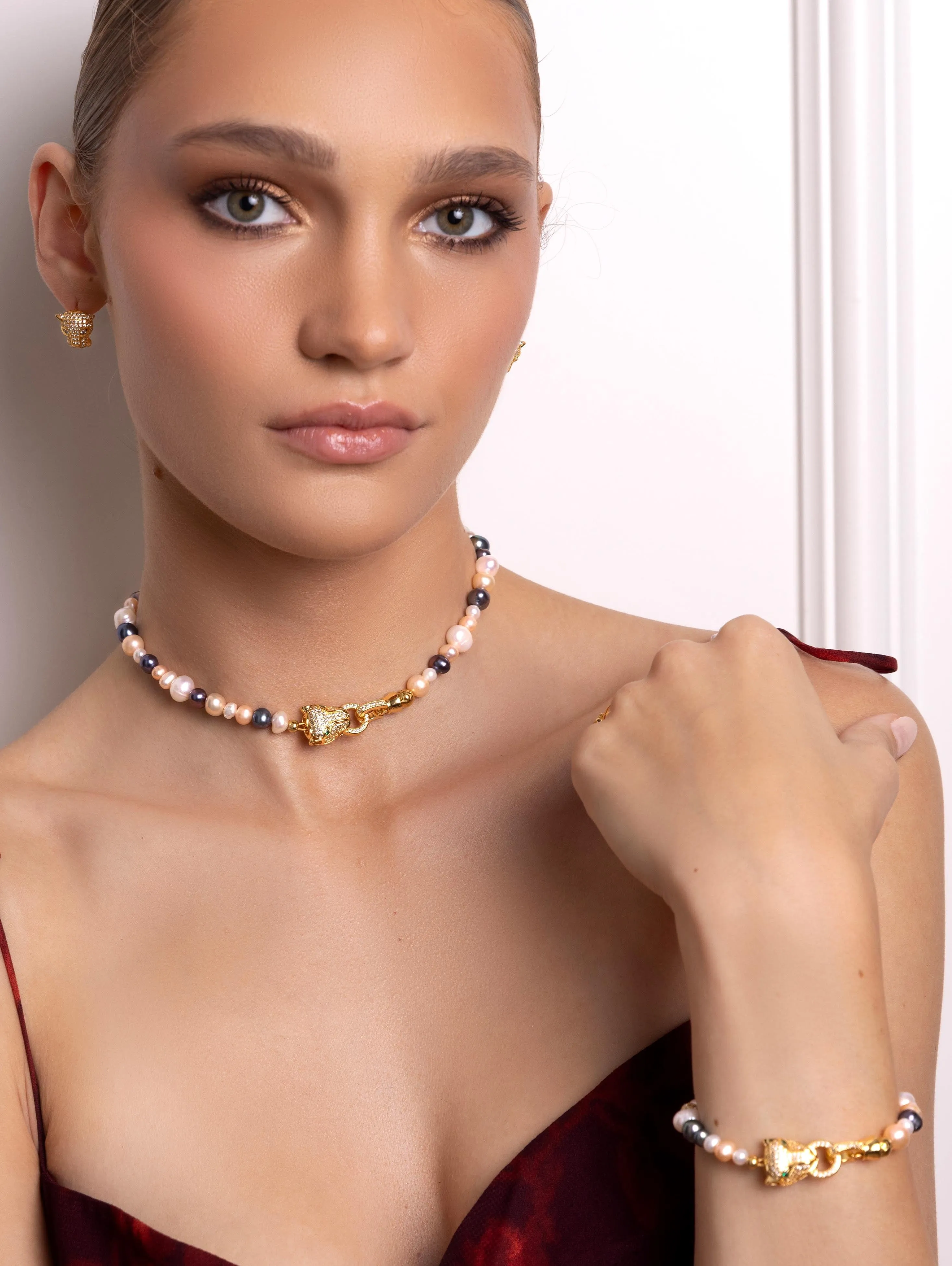 Women's Multi-Colored Pearl Choker with Gold Panther Head